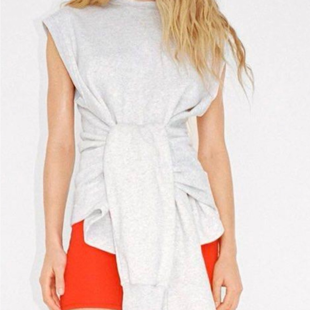 NWOT Zara knotted plush sweatshirt